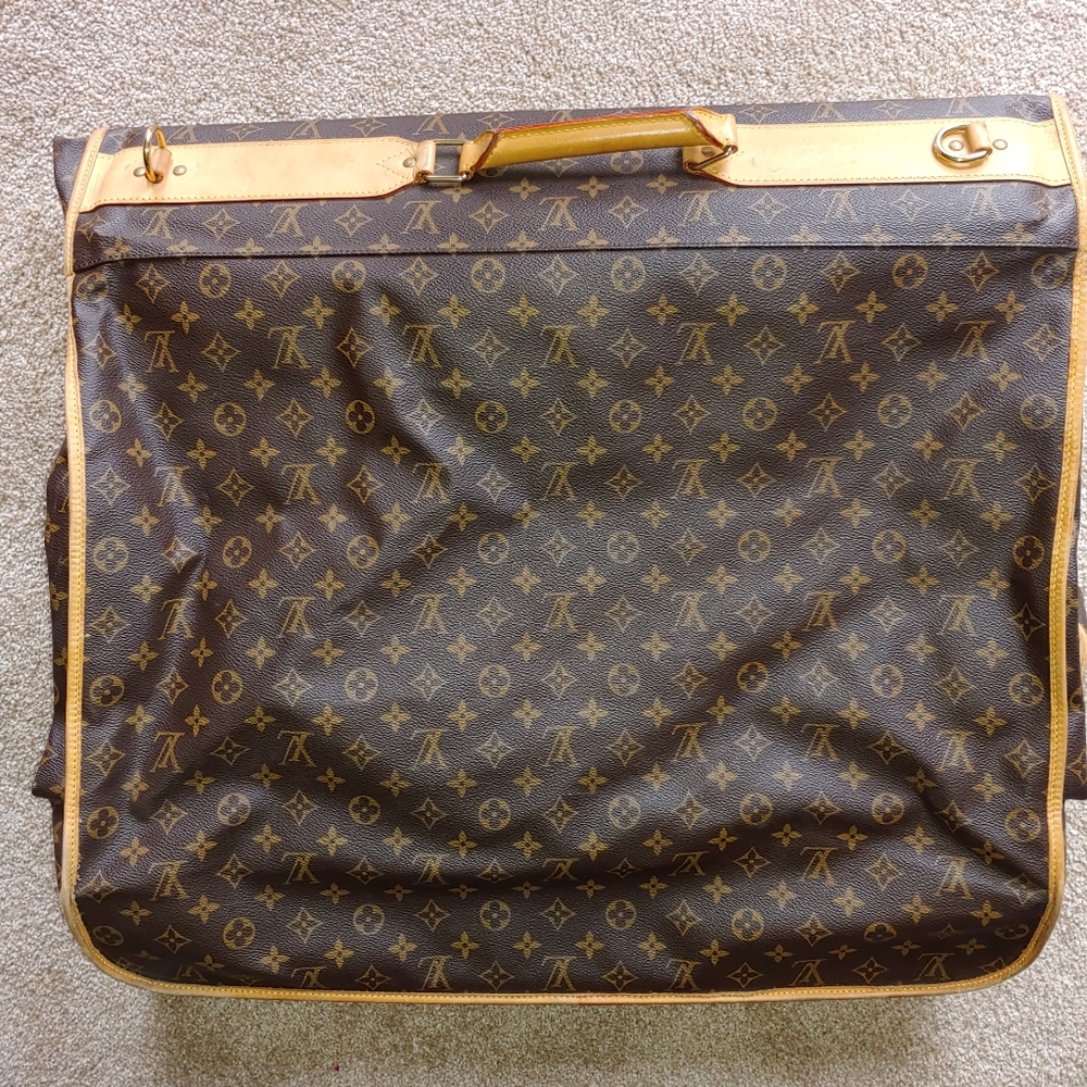 Louis Vuitton Vintage 5 Brass Hanger Garment Bag